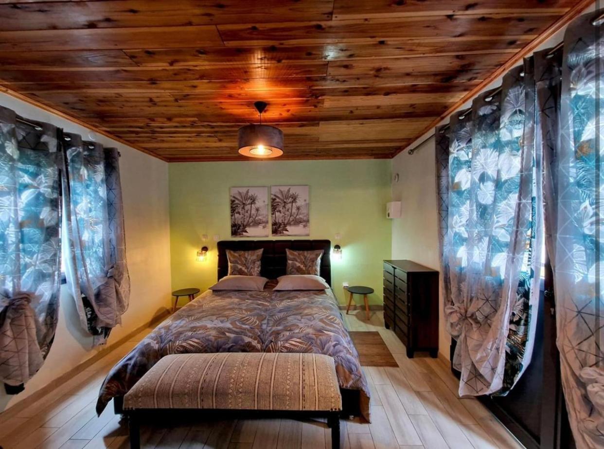 Chambres Et Tables D'Hote Du Voyageur La Plaine des Palmistes Luaran gambar